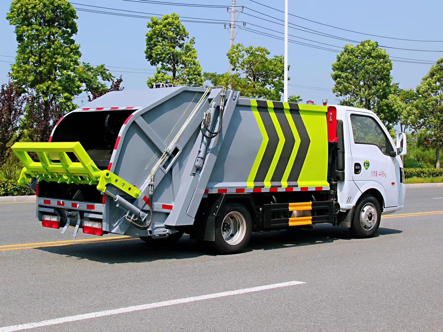 正常上戶藍牌壓縮式垃圾車